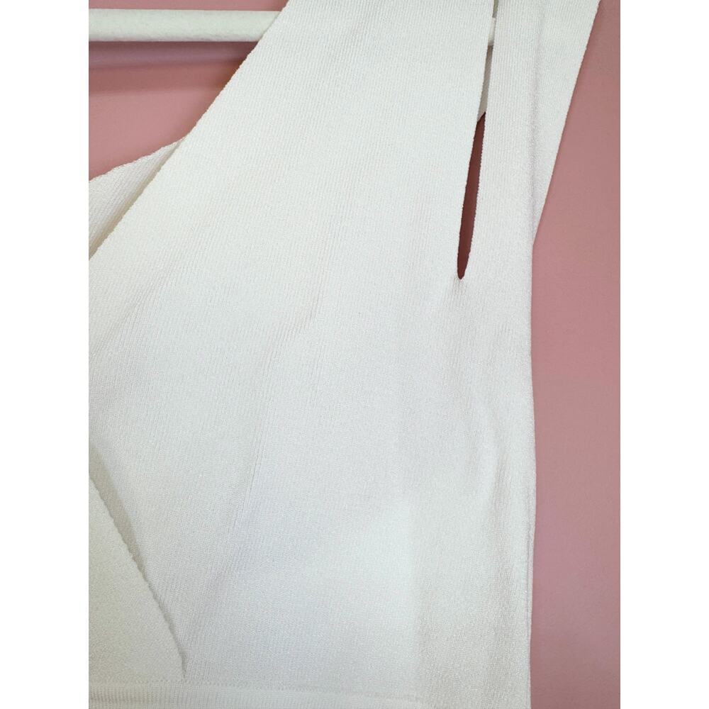 GOTHA Aftersix White Knit Peek-a-Boo Tank Top Size Medium - Picture 3 of 4